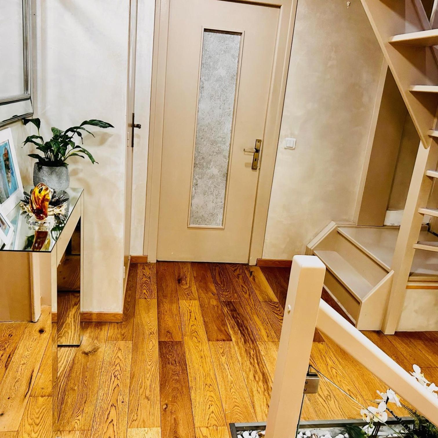 Elegancia Del Jjm Homestay